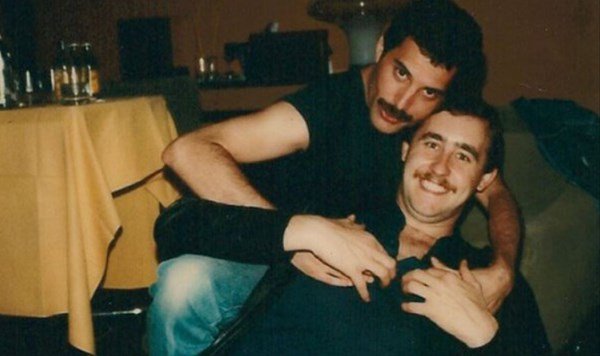 Večer s Freddie Mercurym | talk show